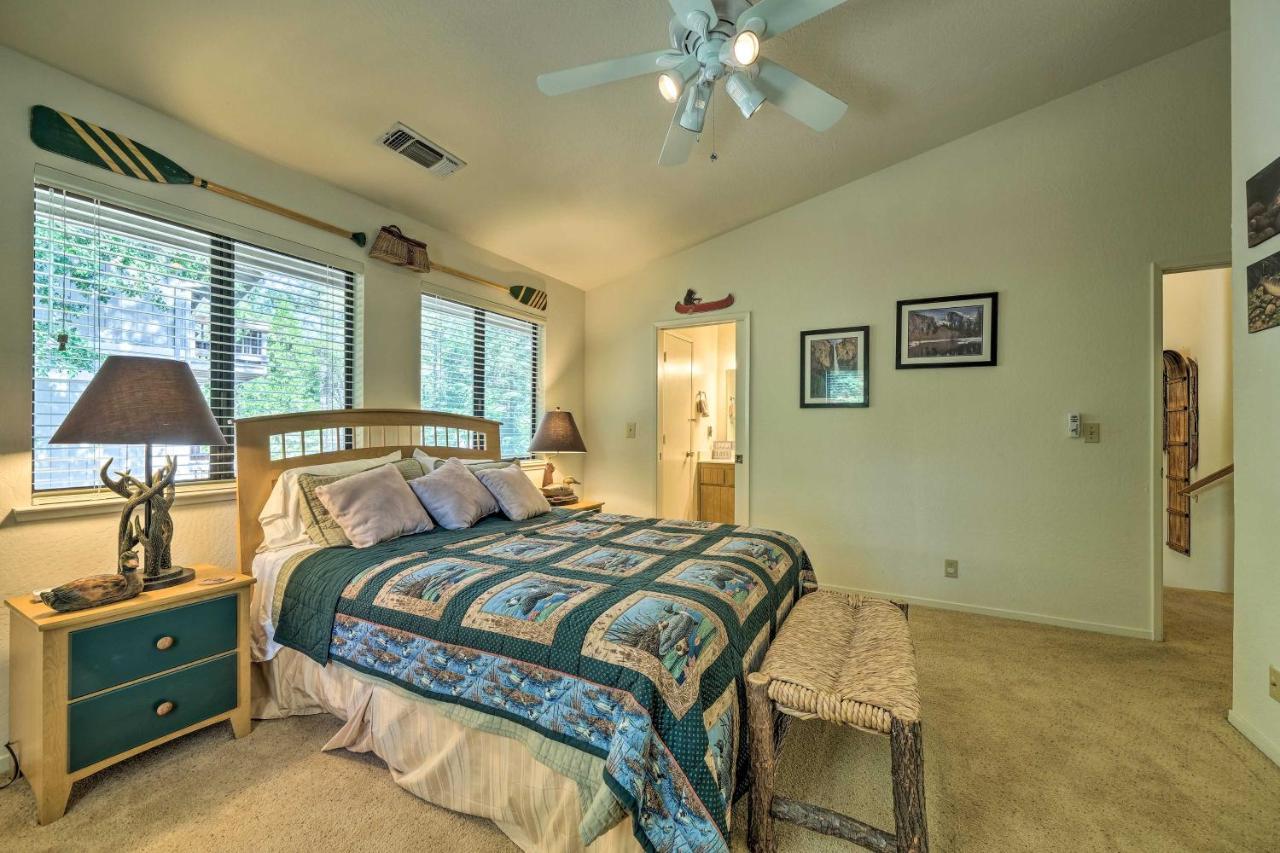 Hébergement de vacances Pine Mountain Haven With Spacious Deck! Groveland